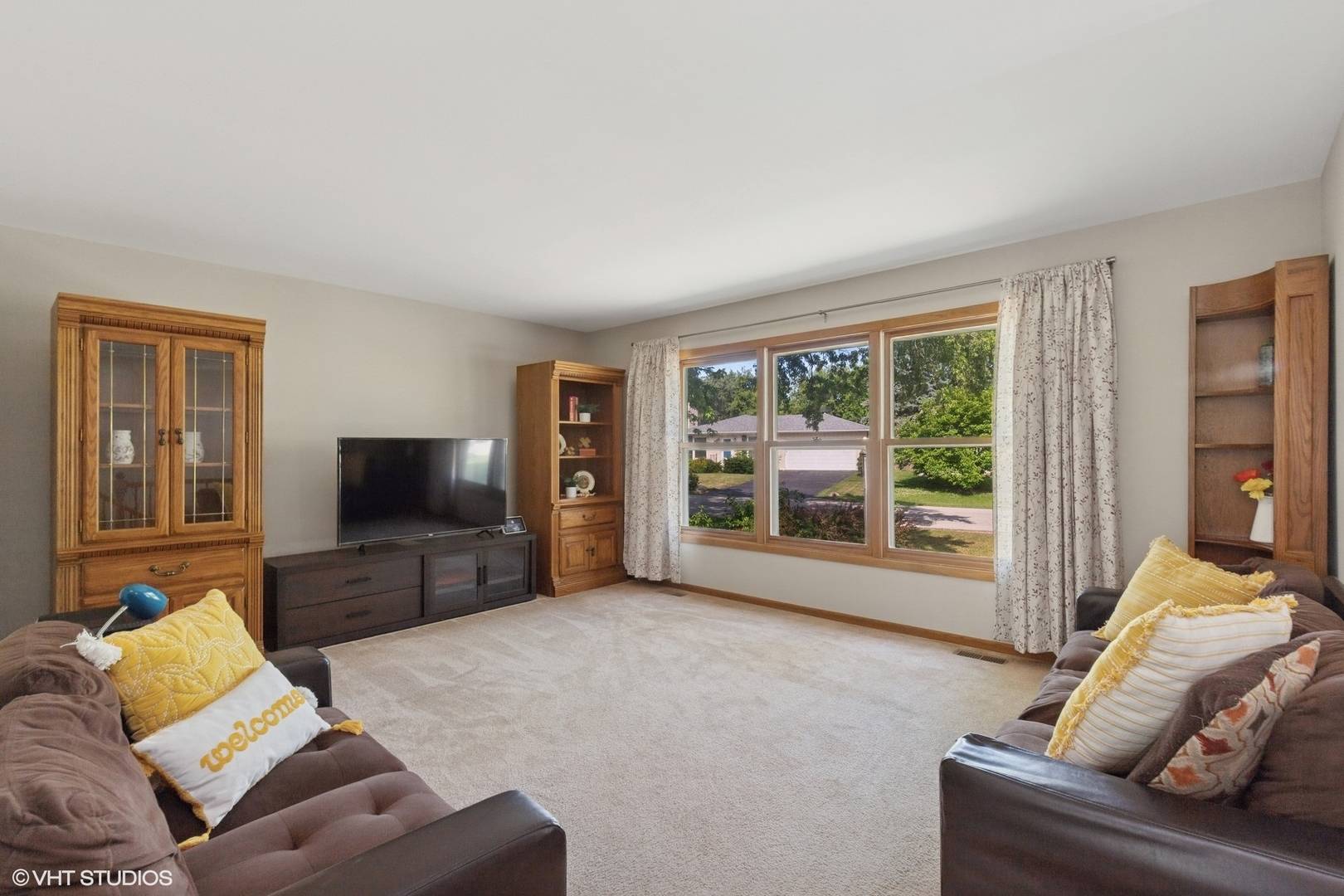 Antioch, IL 60002,264 Maplewood DR
