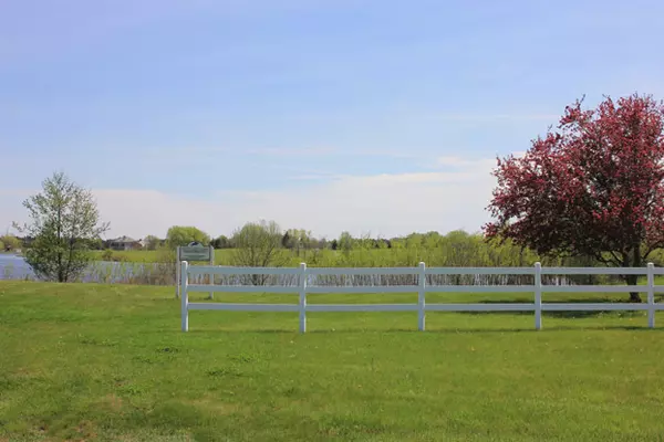Wadsworth, IL 60083,36537 N Fox Hill DR
