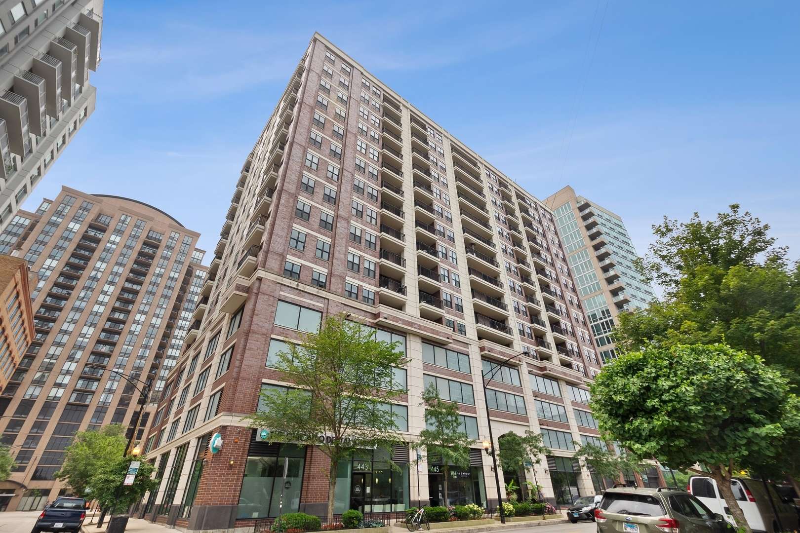 451 W Huron ST #1004, Chicago, IL 60654