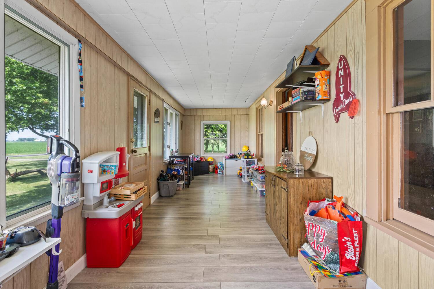 Thomasboro, IL 61878,2070 County Road 2400
