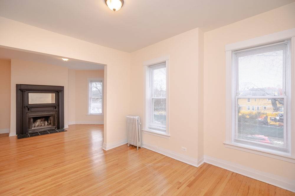 Chicago, IL 60640,1530 W Wilson AVE #2