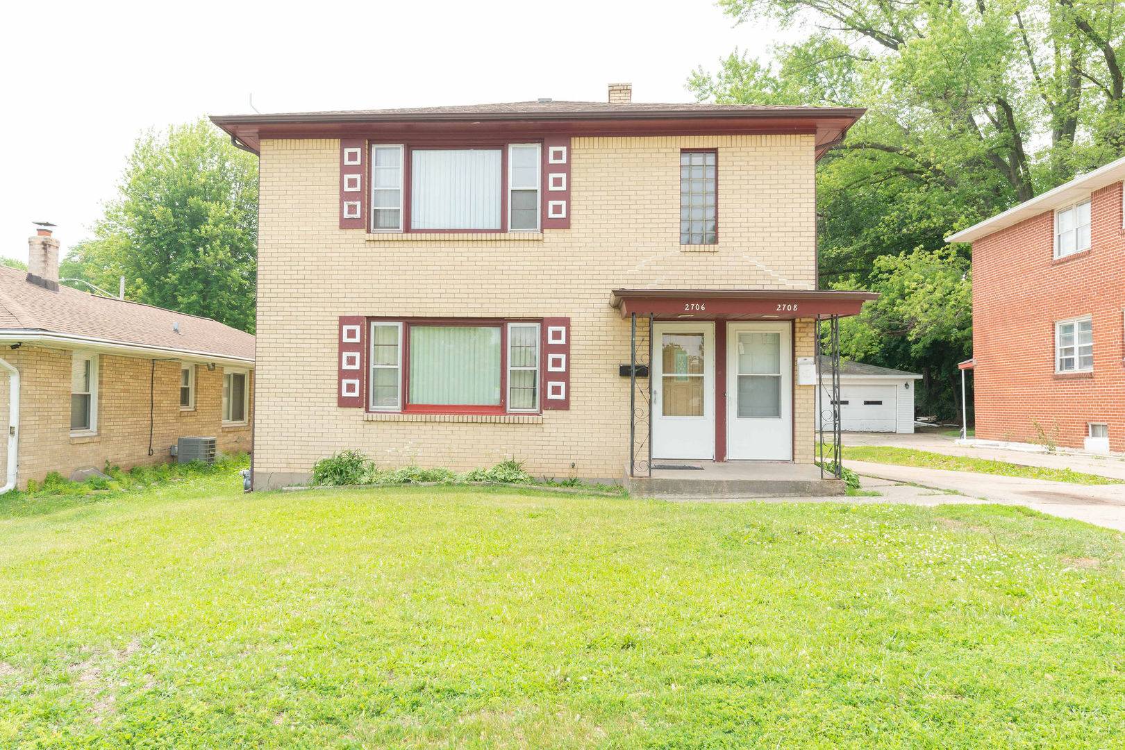 Rockford, IL 61101,2706 School ST