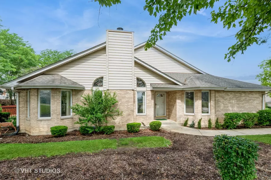 16034 S 94th AVE, Orland Park, IL 60467