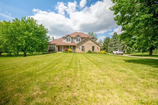 Rockford, IL 61107,8698 Grove Hill RD