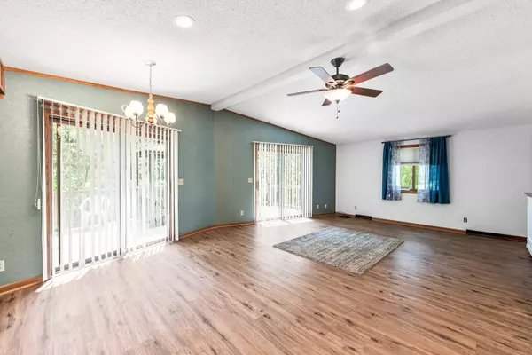 Dixon, IL 61021,615 Missouri DR