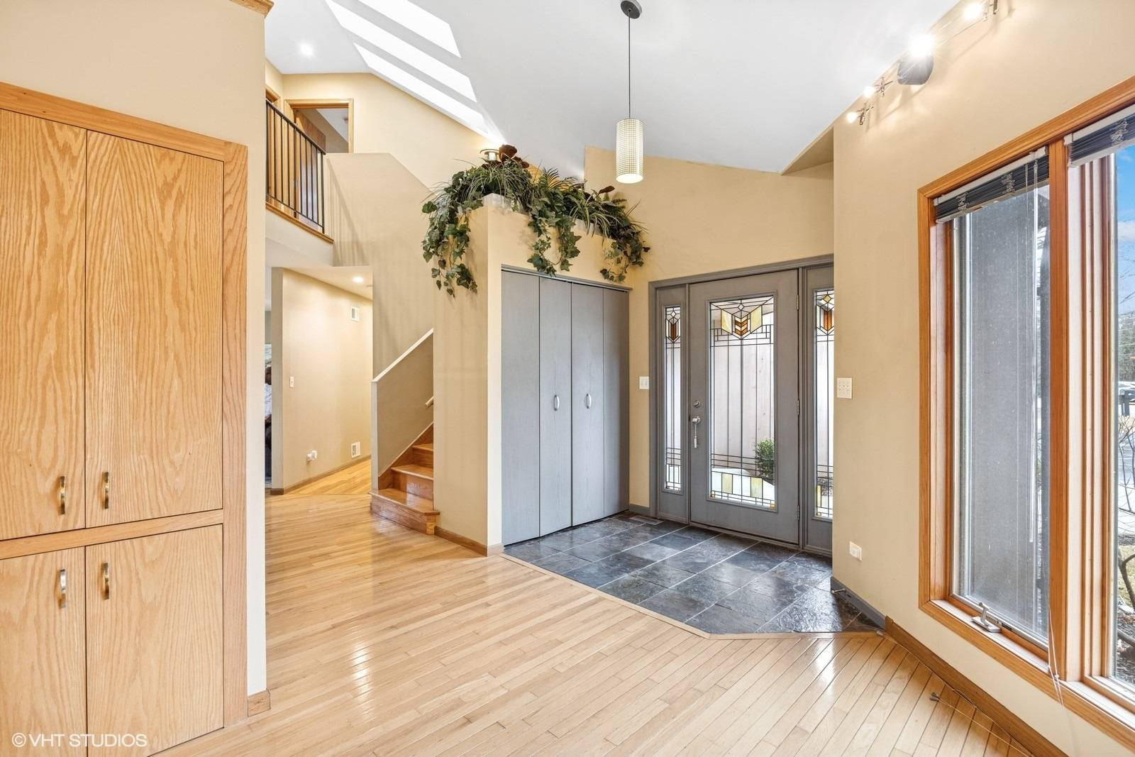 Sleepy Hollow, IL 60118,850 Willow LN