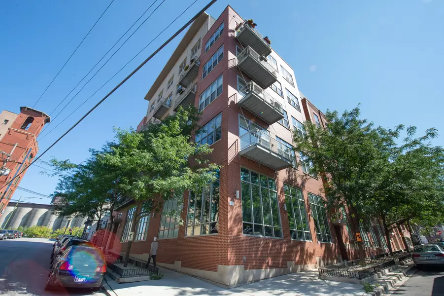 824 W Superior ST #312, Chicago, IL 60642