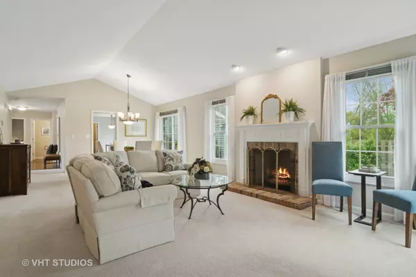 Barrington, IL 60010,423 Park Barrington DR
