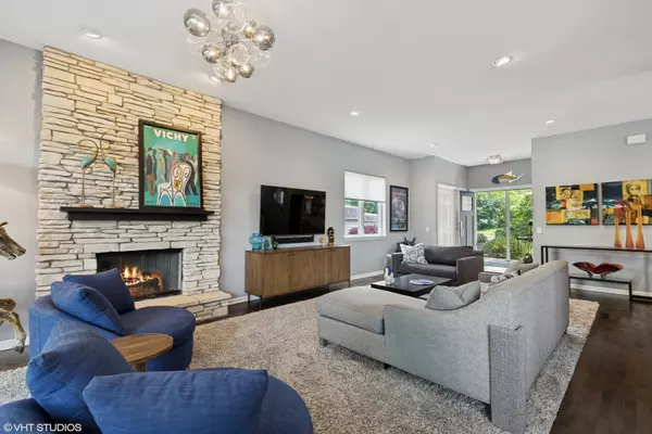 Mundelein, IL 60060,21309 W Crescent DR