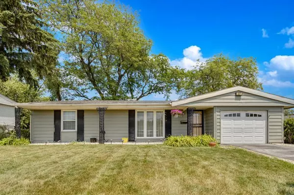 337 E Clark ST, Glenwood, IL 60425