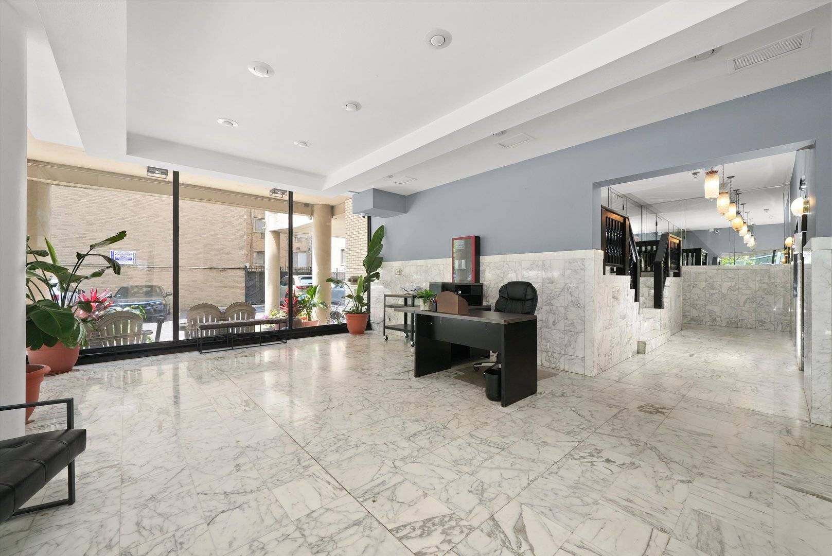 Chicago, IL 60660,5740 N Sheridan RD #5C