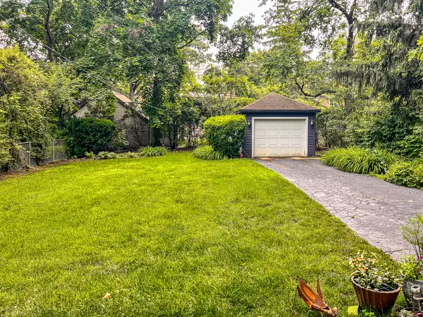 Glencoe, IL 60022,378 South AVE