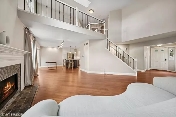 Naperville, IL 60540,23W469 Spyglass CT