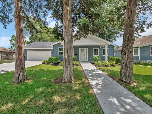 Coal City, IL 60416,215 S De Witt PL