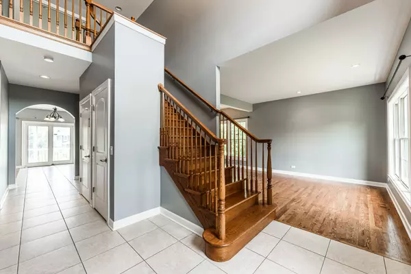 Palatine, IL 60067,28 W Summerset CT