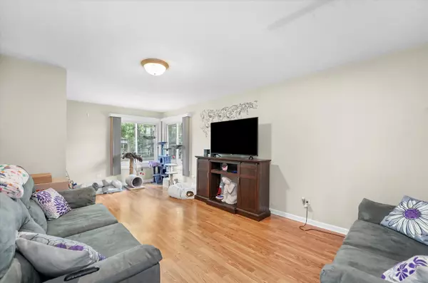 Oak Forest, IL 60452,4301 BARRY LN