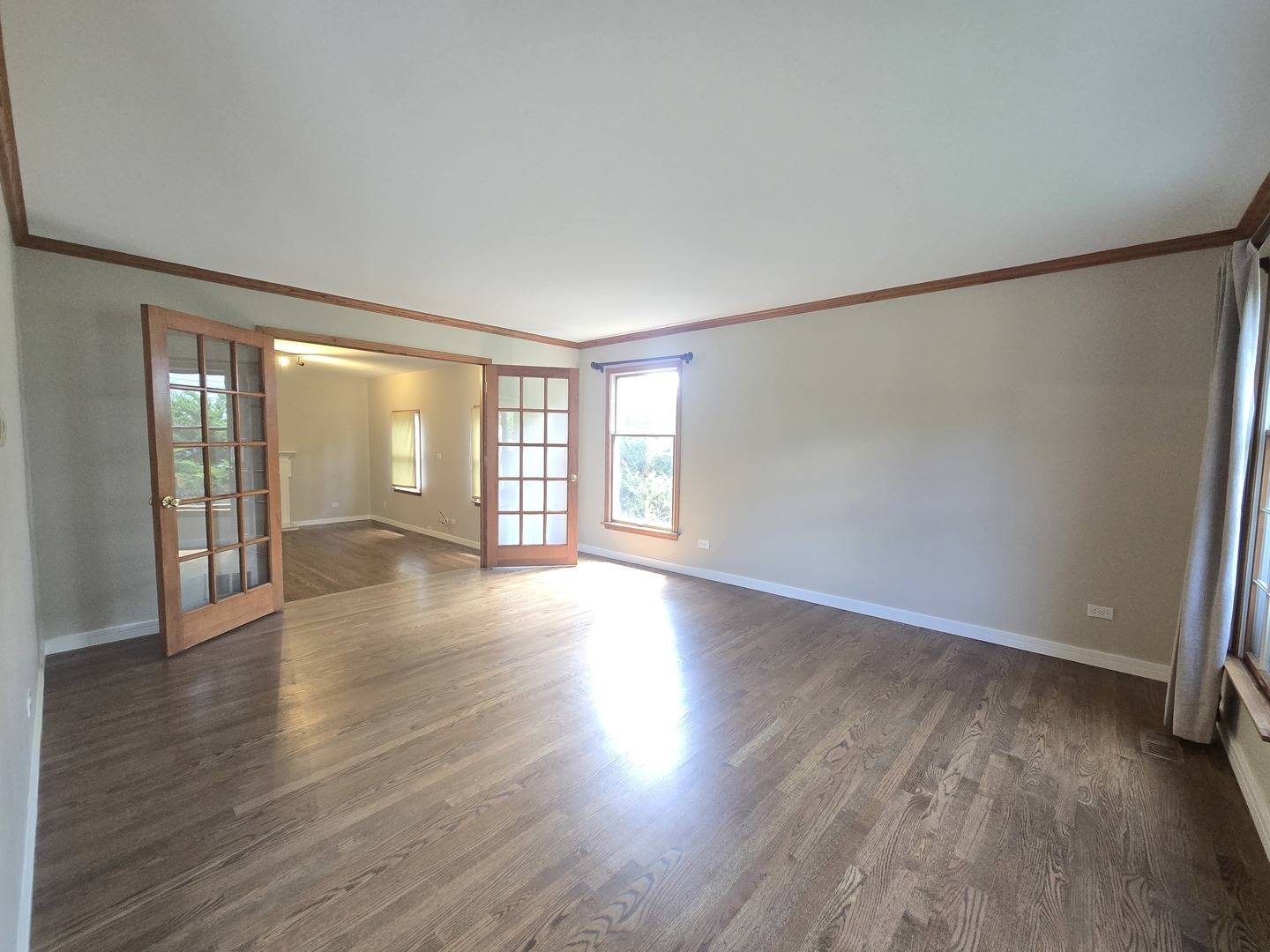 Libertyville, IL 60048,1565 OLD BARN CIR