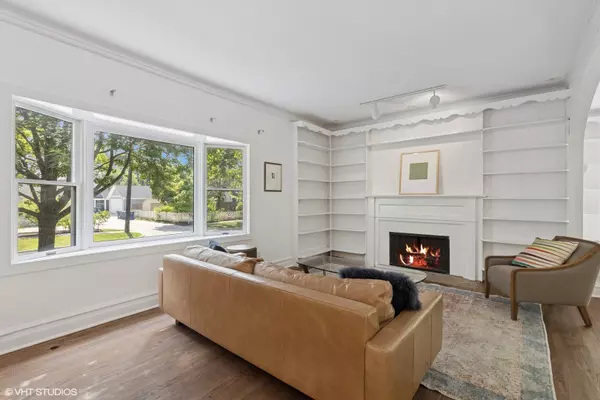 Wilmette, IL 60091,521 10th ST