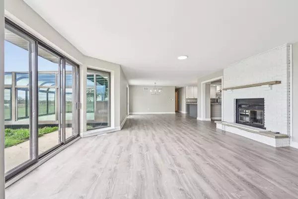 Marengo, IL 60152,1406 Busse RD