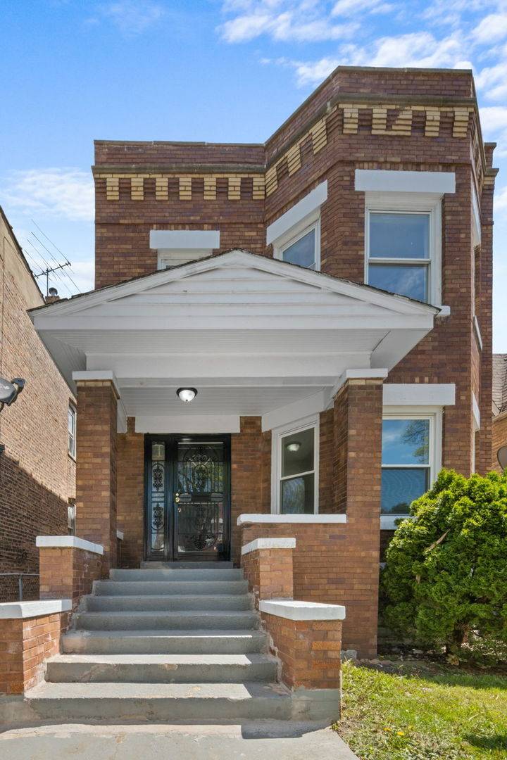 Chicago, IL 60651,1031 N Drake AVE #1