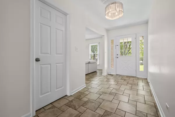 Naperville, IL 60565,479 NEWPORT DR