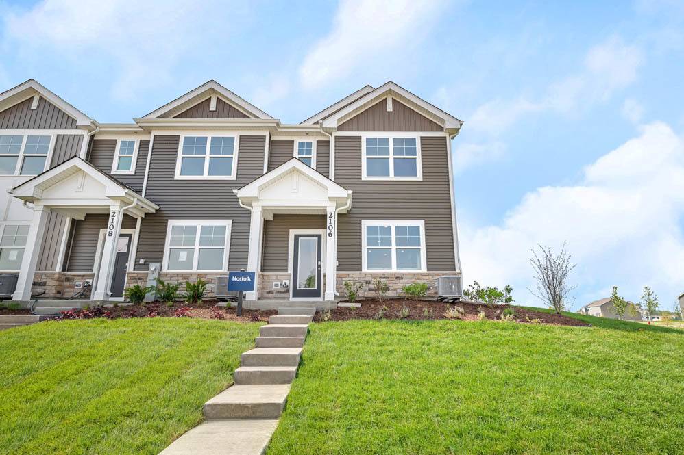 Oswego, IL 60543,2232 Barbera DR