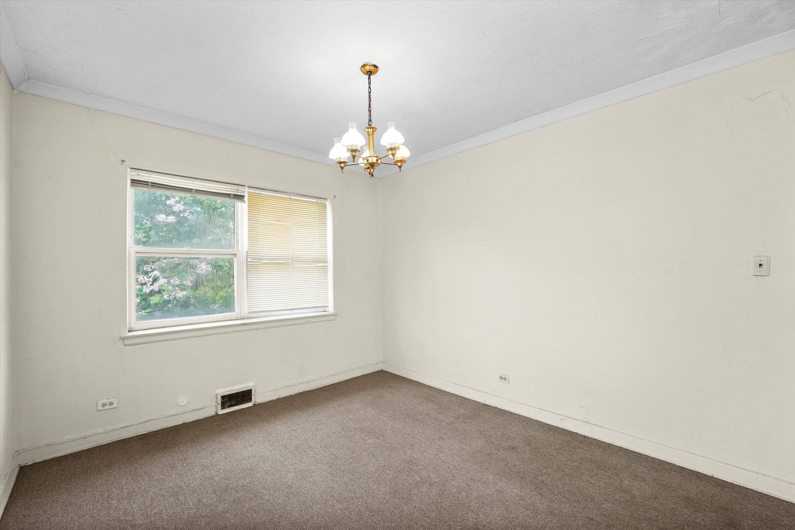 Chicago, IL 60620,1025 W 79th ST