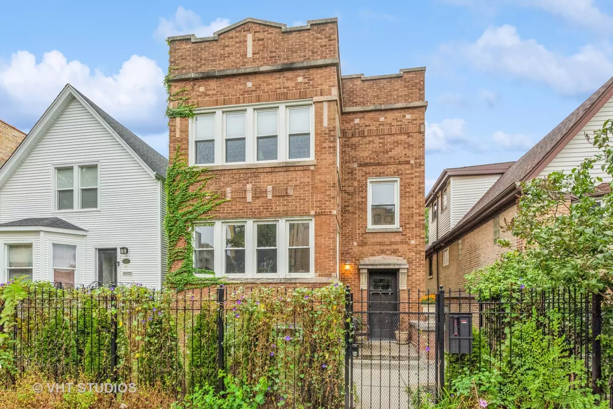 Chicago, IL 60618,4336 N Troy ST