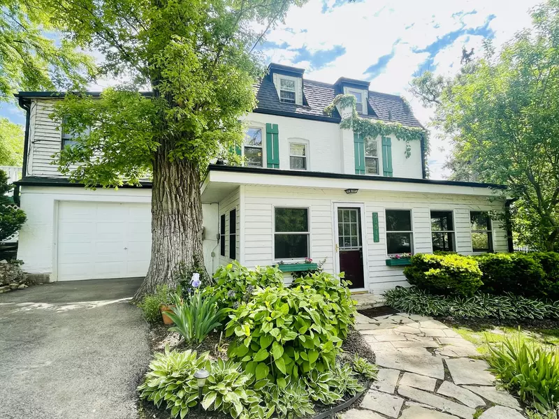 24311 N Bonnie LN, Lake Zurich, IL 60047