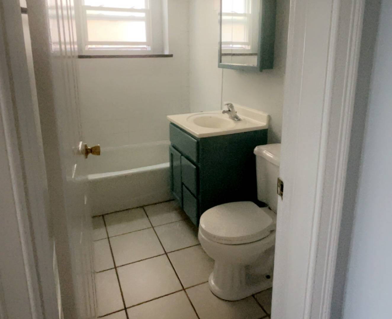Evanston, IL 60202,726 Dobson ST #1