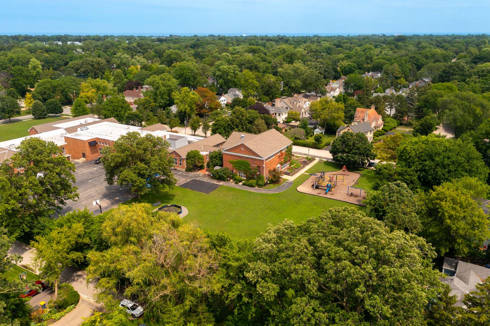 Wilmette, IL 60091,1046 Illinois RD