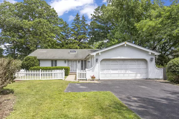 1046 Illinois RD, Wilmette, IL 60091