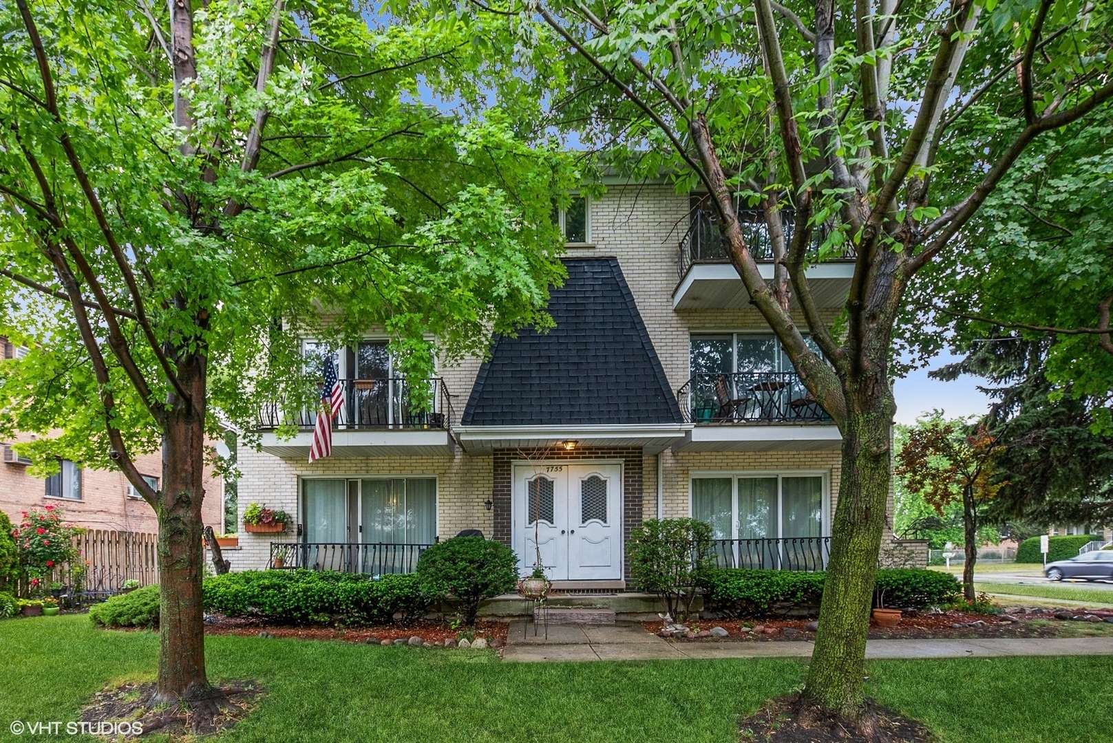 7755 S Roberts RD #5, Bridgeview, IL 60455
