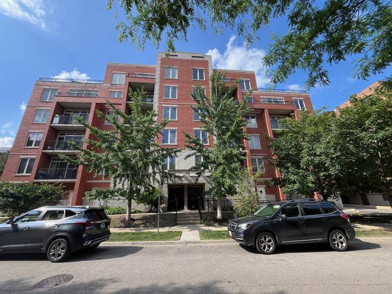 1670 Mill ST #208, Des Plaines, IL 60016