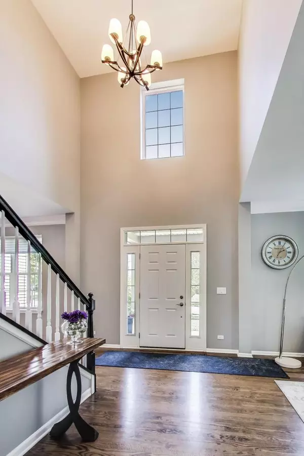 Wauconda, IL 60084,2301 Bluewater DR