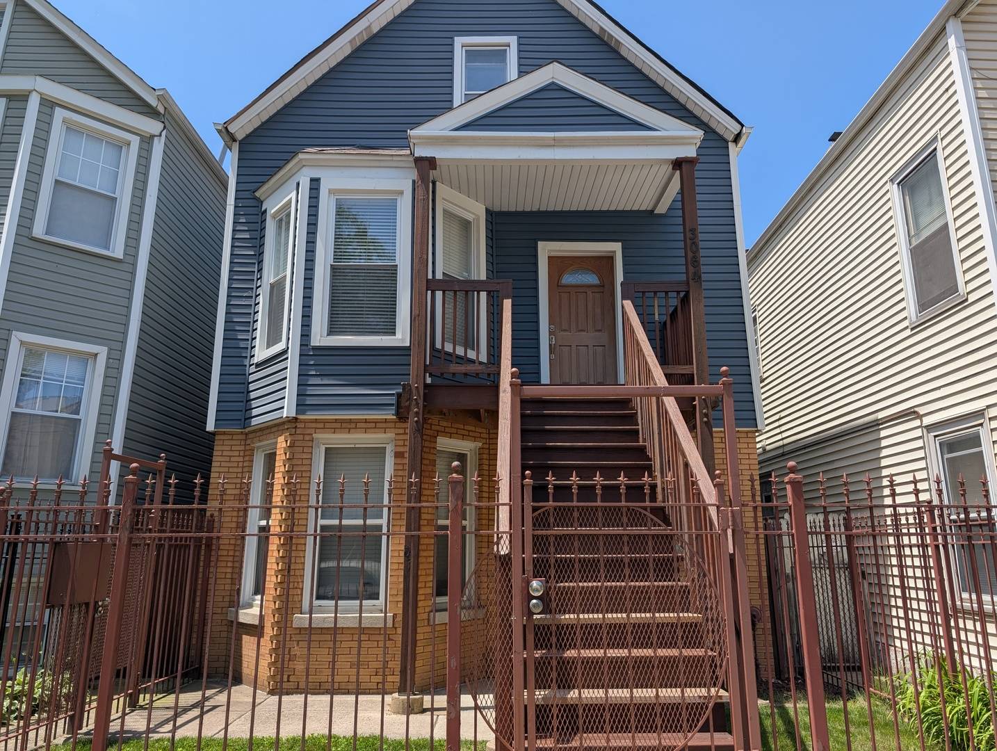 3064 N Central Park AVE #2, Chicago, IL 60618