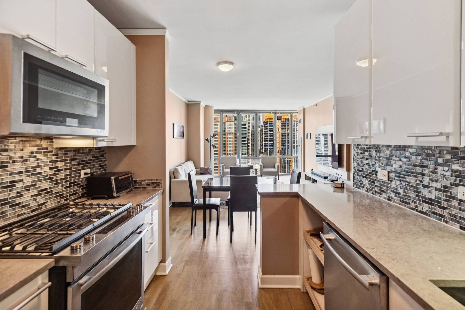 Chicago, IL 60601,450 E Waterside DR #1810
