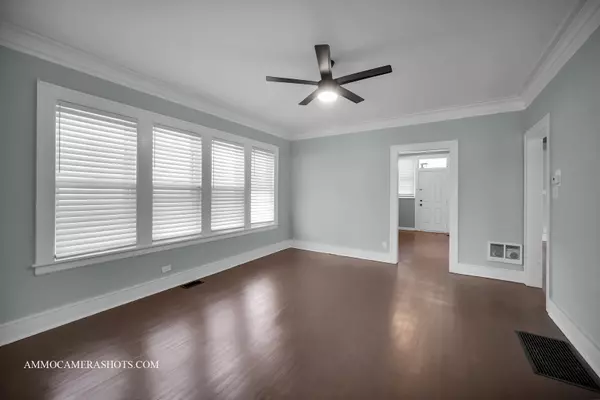 Chicago, IL 60628,11402 S Calumet AVE