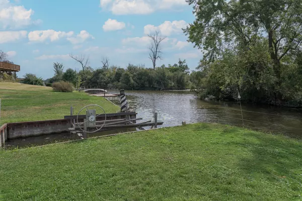 Spring Grove, IL 60081,27517 W Ashland AVE