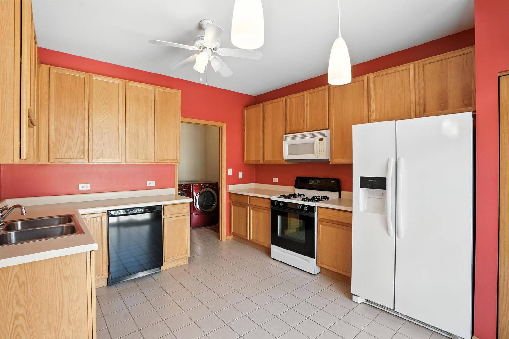 Tinley Park, IL 60477,6602 Pine Lake DR