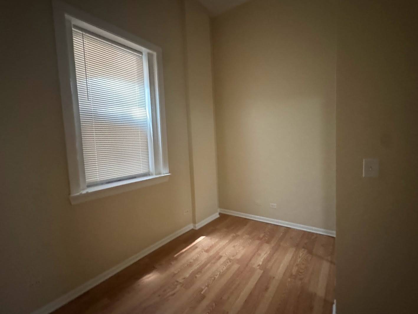 Chicago, IL 60607,1100 W Taylor ST #2R