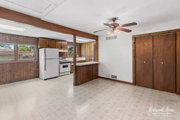 New Lenox, IL 60451,821 S Pine ST