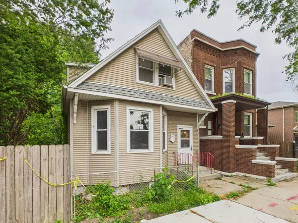 Chicago, IL 60632,3527 S Rockwell ST