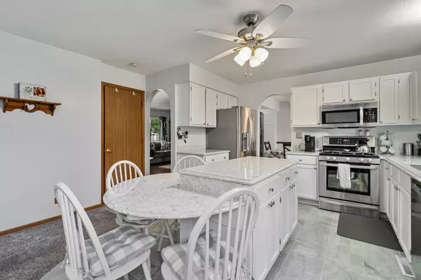 Bloomingdale, IL 60108,194 SENECA TRL
