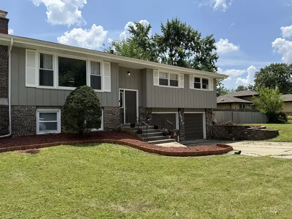 16740 Forest AVE, Oak Forest, IL 60452