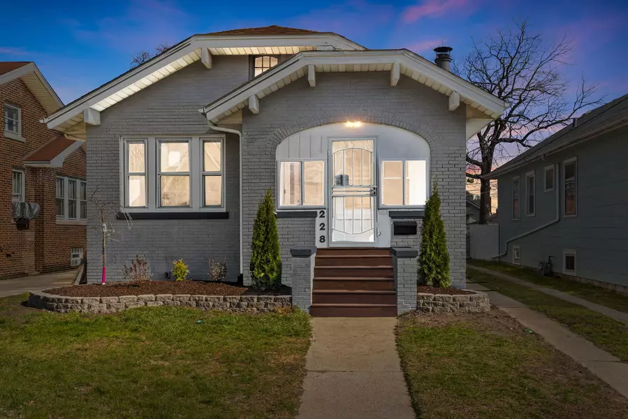 228 Elizabeth ST, Calumet City, IL 60409