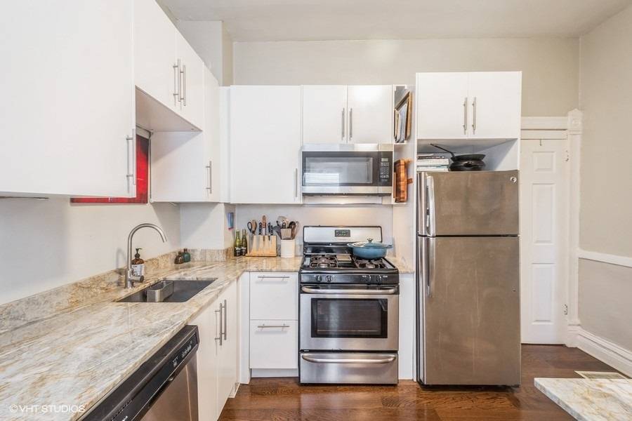 Chicago, IL 60647,2524 W Palmer ST #1R