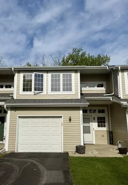 26296 N Green ST #5C, Mundelein, IL 60060
