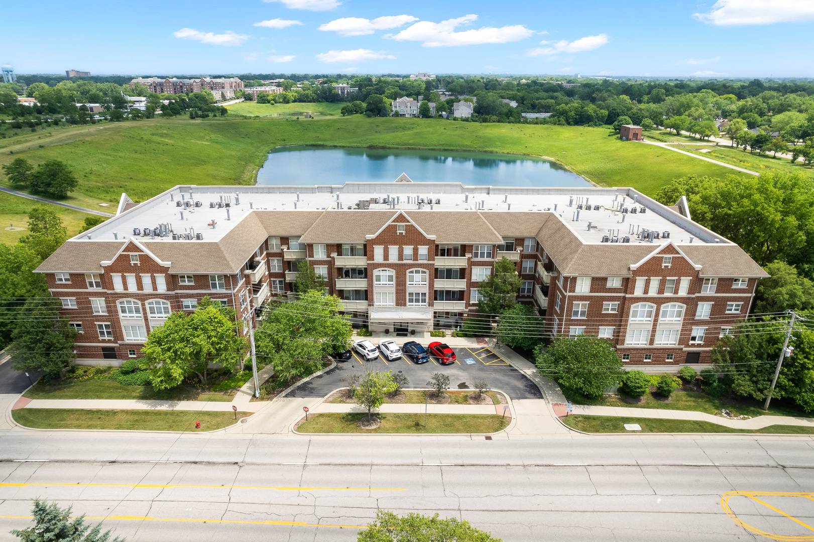 77 N Quentin RD #204, Palatine, IL 60067