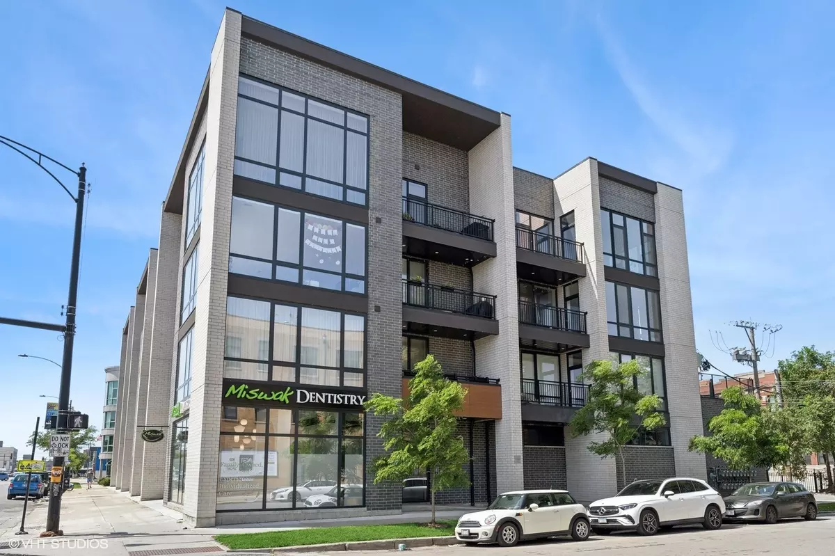 Chicago, IL 60622,2405 W Iowa ST #206